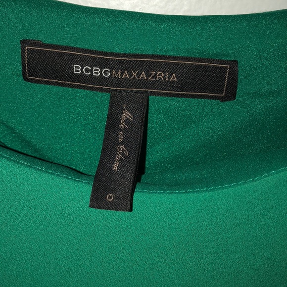 Green BCBG dress - Picture 2 of 4